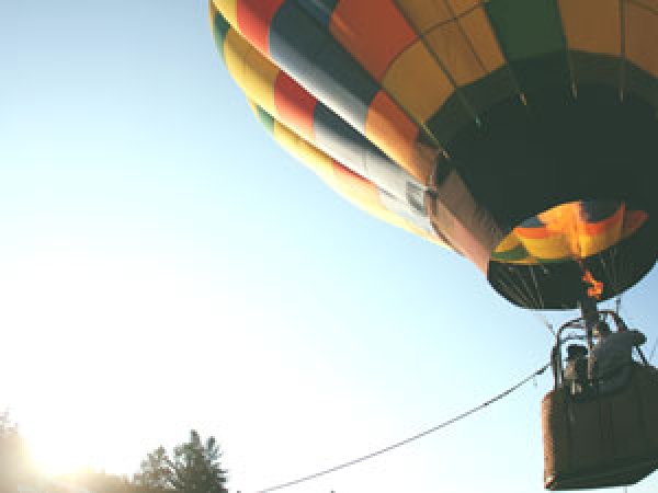 Free balloon trip in sunny day